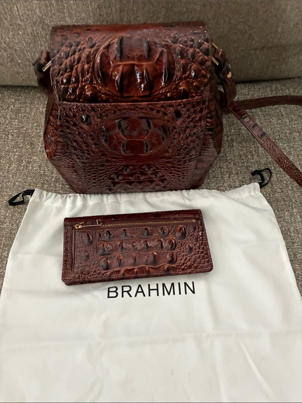 Brahmin Dark Brown Croc-Embossed Leather Crossbody with Matching Wallet - Picture 3 of 10